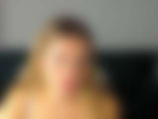 Live cam show with Shakira - Cute on xheatlive.com