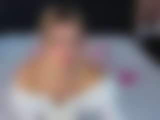 Live cam show with Shakira - Body Massage on Milf Play