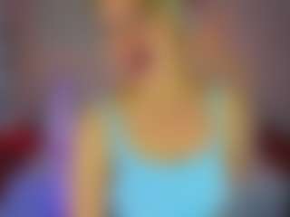 Live cam show with Shakira - Camel Toe on TastyBlacksLive
