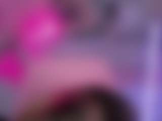 Live cam show with Shakira - Control on liverealitysex.com