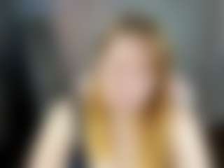 Live cam show with Sophia - Upskirt on CamClone