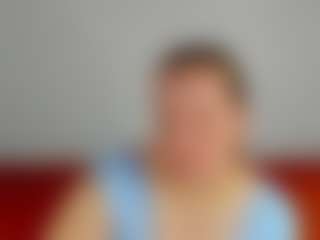 Live cam show with Sophia - Blue Eyes on liverealitysex.com
