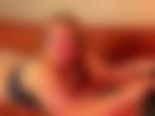 Live cam show with Sophia - Average on livesuperchat.net