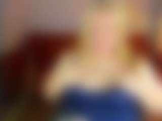 Live cam show with Sophia - Bedroom Red Hair on Camversity