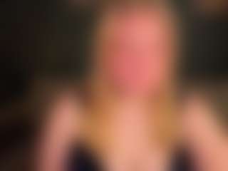 Live cam show with Sophia - Average on Camsoda