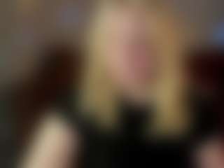 Live-Cam-Show mit Sophia - Body Massage auf Camsoda