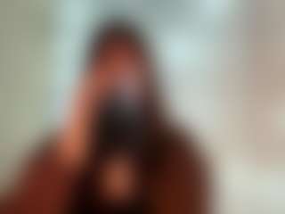 Spettacolo in cam dal vivo con Lora - Moaning su Camsoda
