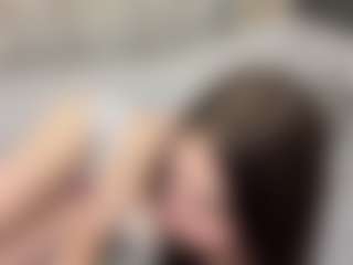 Live cam show with VivianHerdon - Granny Brown Hair on Camsoda