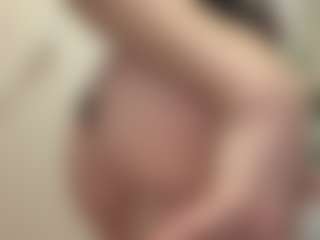 Live cam show with VivianHerdon - Granny Squirt on xplaylive.com