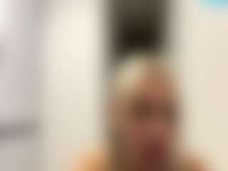 ZenaidaPippert's Live Sex Cam Show