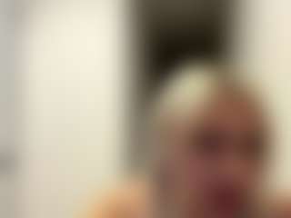 ZenaidaPippert's Live Sex Cam Show