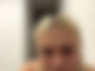 ZenaidaPippert's Live Sex Cam Show