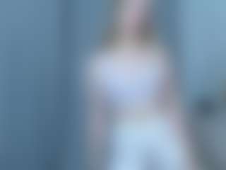 Qiyana's Live Sex Cam Show