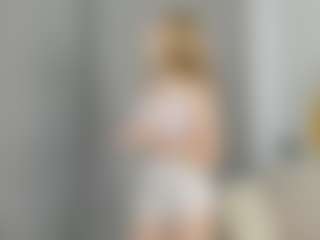 Qiyana's Live Sex Cam Show