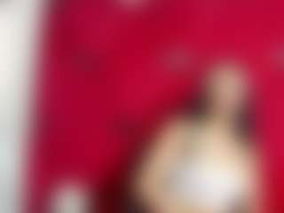 Live cam show with MiaDivineH - Twerk on Uber Horny