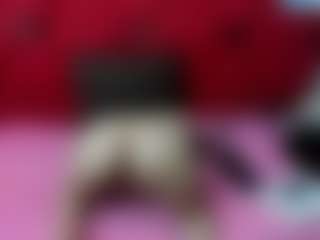 MiaDivineH's Live Sex Cam Show