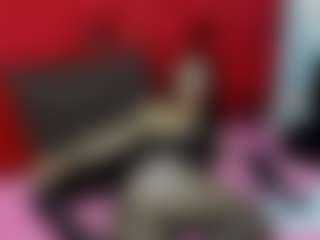 Live cam show with MiaDivineH - New White on hotwifechat.live | colombia
