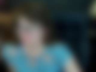 AlexaAmour MILF webcam performer live streaming
