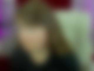AlexaAmour MILF webcam performer live streaming
