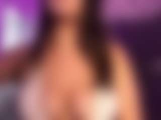 Live cam show with AmberStorm19 - Deepthroat on Camsoda
