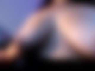 Live cam show with AmberStorm19 - Brown Hair on Camsoda