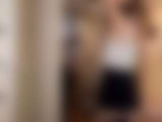 Live cam show with BrandyBenecke - Oil on x69.live