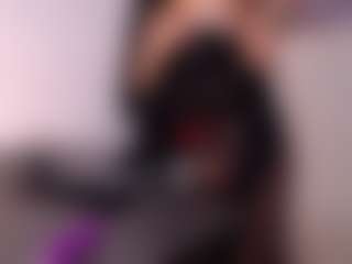 Live cam show with Brenda-Levine - Drinking on Camsoda