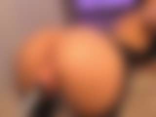 ChloeObril's Live Sex Cam Show