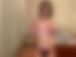 Live cam show with Milana - Brown Hair on Camsoda