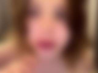 Live cam show with Milana - Skinny on TeamSkeetLive
