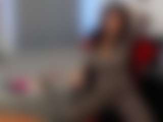 Live cam show with Doris-Kenller - Body Massage on Pornisteam.com