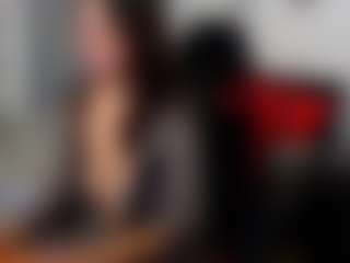 Live cam show with Doris-Kenller - Upskirt on PervPlay.com