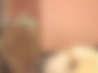 Live cam show with Doris-Kenller - Cowgirl on makecum.org