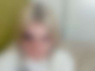 FrancescaParzych's Live Sex Cam Show