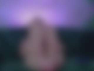 Live cam show with IssabelVoss - Facial on livesuperchat.net