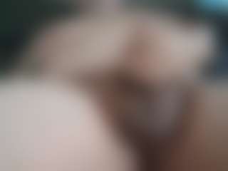 loveithard13's Live Sex Cam Show
