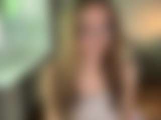 Live cam show with LucileGuidi - Squirt on Latina Girls