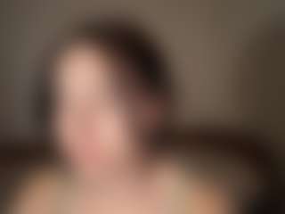 Live cam show with Lilly - Athletic Small Tits on makecum.org