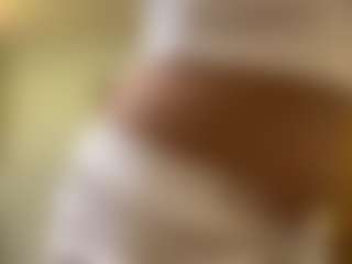 Live cam show with MapleZachariades - Hairy Pussy Brown Hair on live18s.com