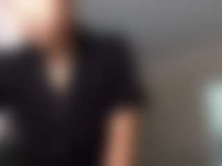 Live cam show with MirandaGarlett - Asian Teen (18+) on AdultVida.com