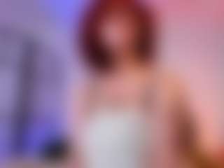 Live cam show with MiuMaka - Blue Eyes on madthumbs