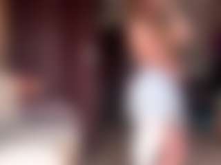 Live cam show with RebeccaEttel - Skinny on Camsoda