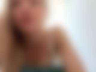 RefugiaForbus's Live Sex Cam Show
