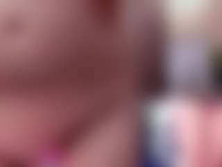 ellie-smith69's Live Sex Cam Show