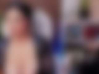 ellie-smith69's Live Sex Cam Show