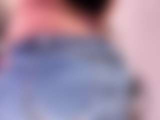 Live cam show with MariannaMiiller - Petite on AdultVida.com