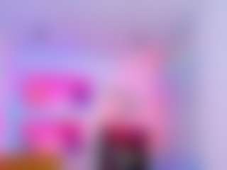 Live cam show with TinaTayylor - Hairy Pussy Teen (18+) on sexytreat.net