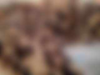 Live cam show with Tommyandtomara - Ebony MILF on AdultVida.com