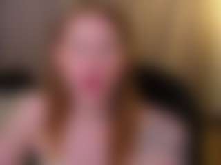 Live cam show with alison-doo - Gray Eyes on Gym Cam Girls