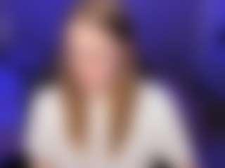 Live cam show with alison-doo - Geek on livesuperchat.net